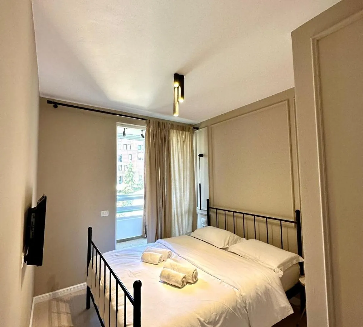 Modern City Center Apartament Apartment Tirana
